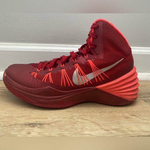Nike Hyperdunk Sneakers - Picture 8 of 12